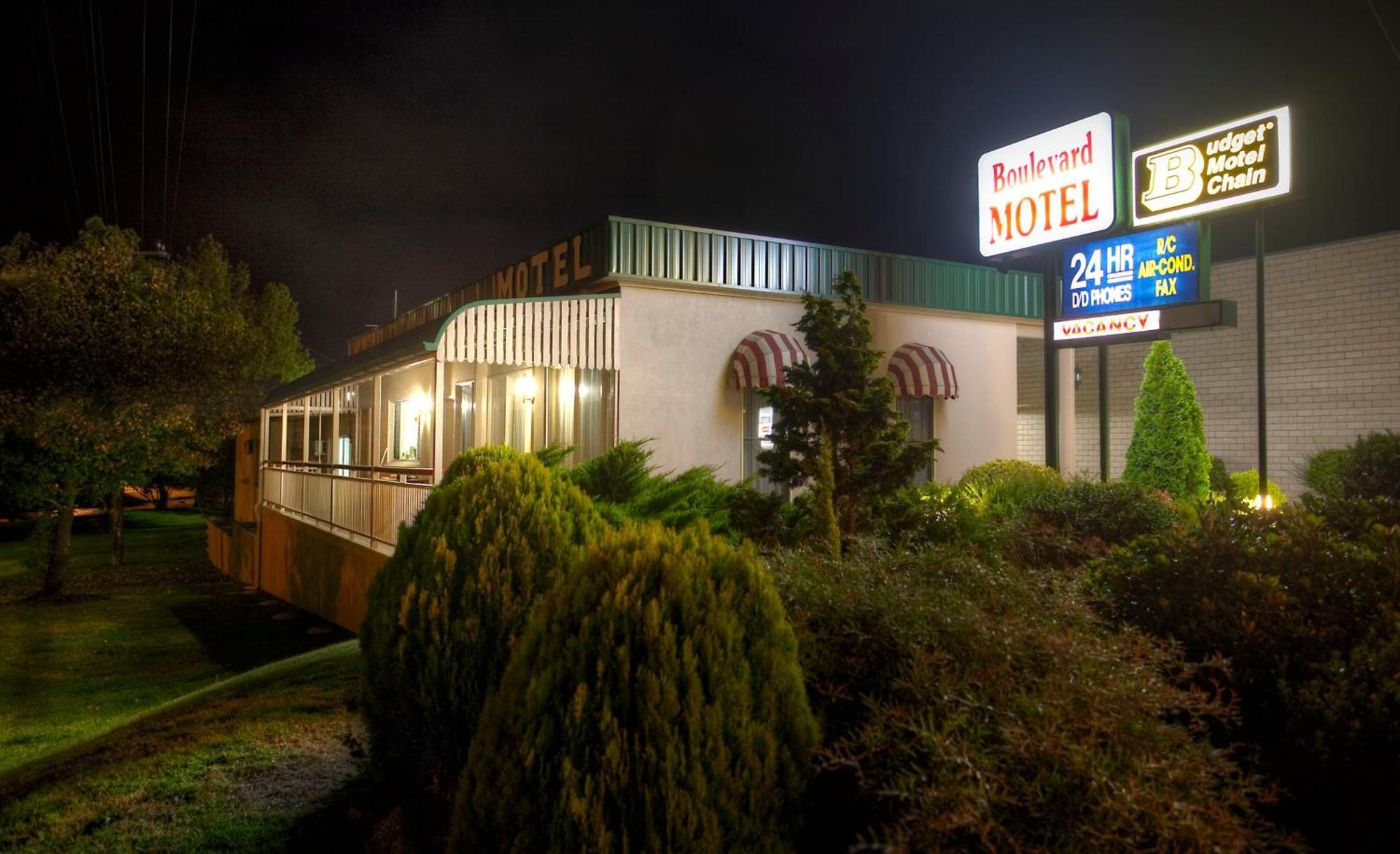 Boulevard Motel Станторп Екстериор снимка